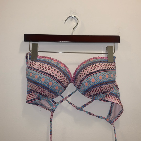 Shade & Shore Other - Shade & Shore Pink & Blue Bikini top size 36C